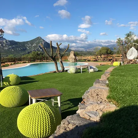 カントリーハウス S'ozzastru ドルガーリ