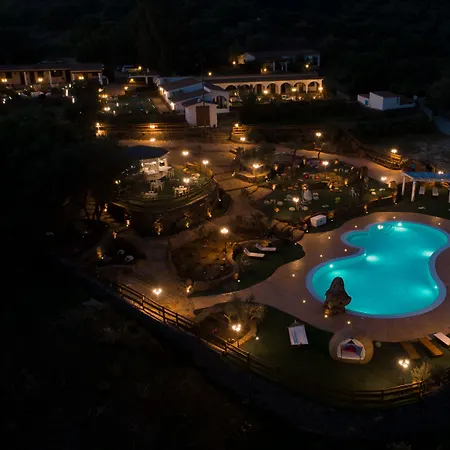 S'ozzastru Country house Galtelli